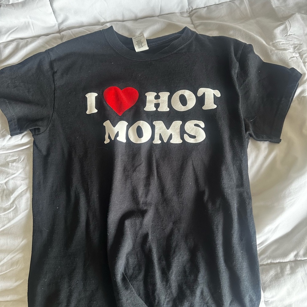 Cute t shirt!